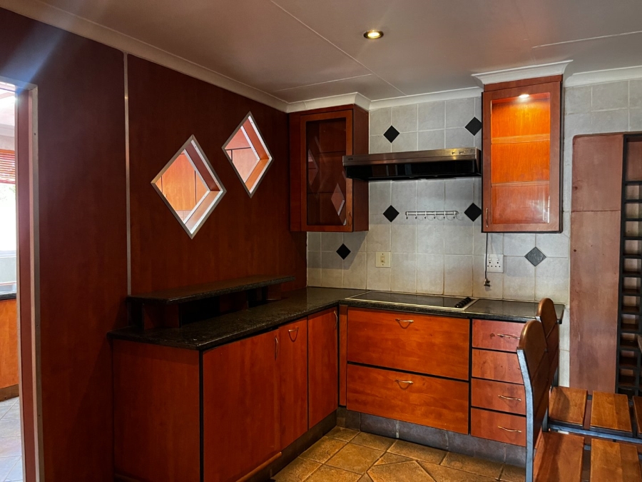 To Let 4 Bedroom Property for Rent in Schoemansville North West
